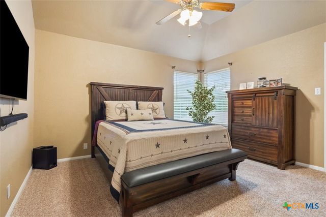 1042 Crescent Drive, Belton, TX 76513