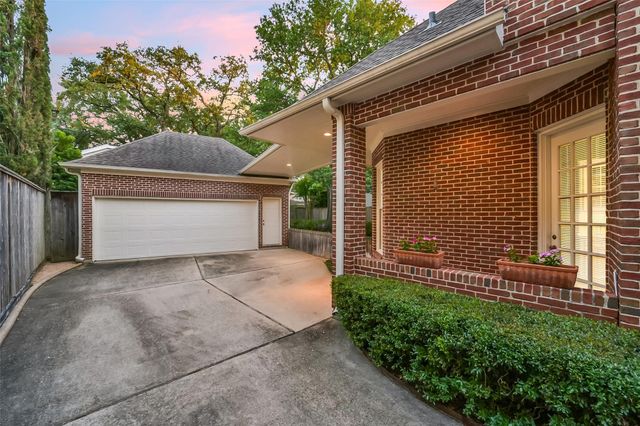 3737 Robinhood Street, West University Place, TX 77005