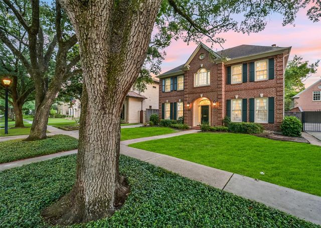 3737 Robinhood Street, West University Place, TX 77005