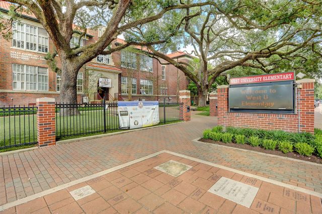 3737 Robinhood Street, West University Place, TX 77005