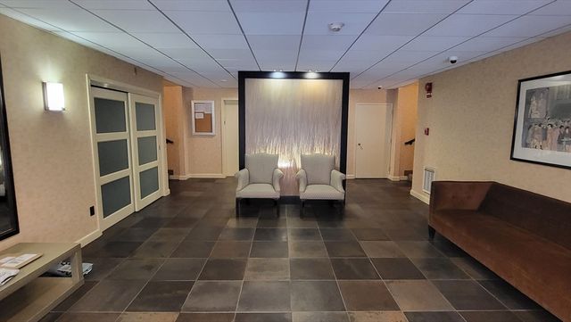 135 Pleasant St 305, Brookline, MA 02446