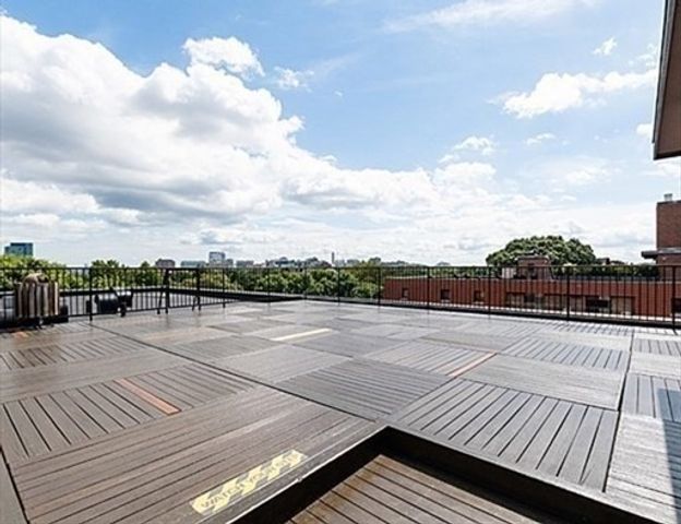 135 Pleasant St 305, Brookline, MA 02446