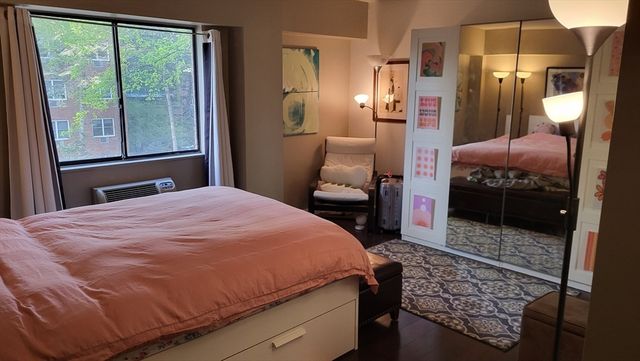 135 Pleasant St 305, Brookline, MA 02446