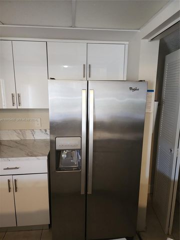 12305 NW 11 12305 12305, Pembroke Pines, FL 33026