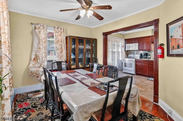 12 Maple St, Garfield City, NJ 07026