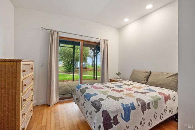 1979 Ludwig Ave, Santa Rosa, CA 95407