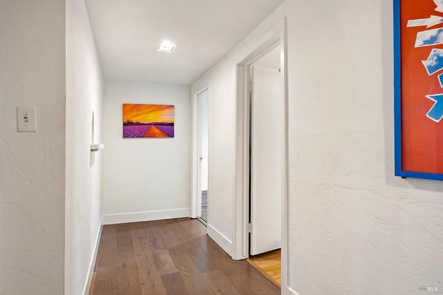 1979 Ludwig Ave, Santa Rosa, CA 95407