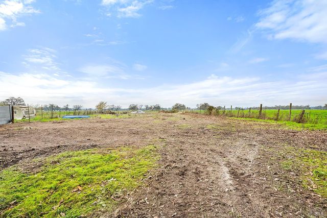 1979 Ludwig Ave, Santa Rosa, CA 95407