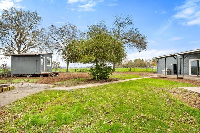 1979 Ludwig Ave, Santa Rosa, CA 95407