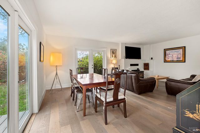 1979 Ludwig Ave, Santa Rosa, CA 95407