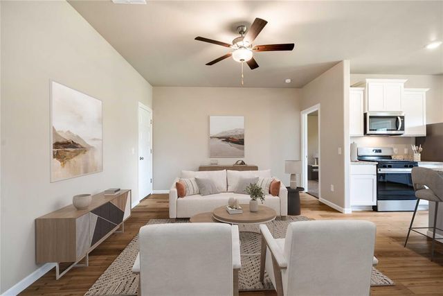 724 Luna Way, Tuttle, OK 73089
