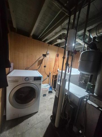 63 Glover Ave, Paterson City, NJ 07501