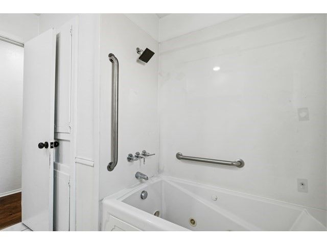 2108 Guinevere Street, Arlington, TX 76014