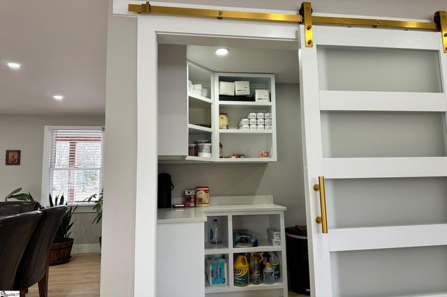 204 Woodfield Avenue, Fountain Inn, SC 29644