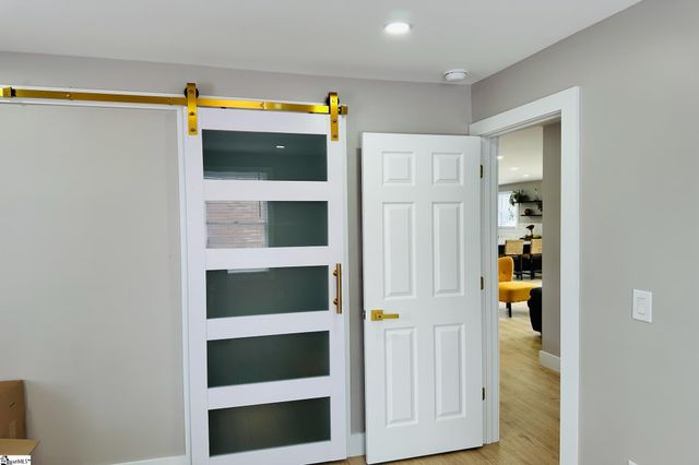 204 Woodfield Avenue, Fountain Inn, SC 29644