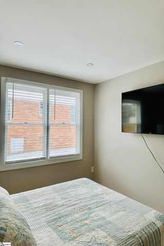 204 Woodfield Avenue, Fountain Inn, SC 29644