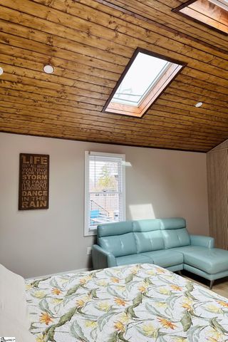 204 Woodfield Avenue, Fountain Inn, SC 29644