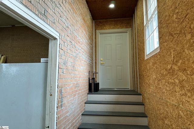 204 Woodfield Avenue, Fountain Inn, SC 29644