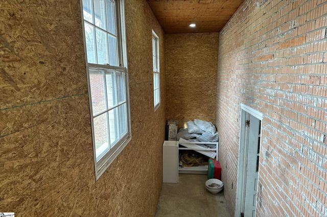 204 Woodfield Avenue, Fountain Inn, SC 29644