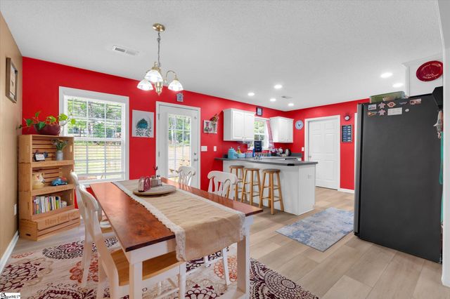 322 Cane Pole Walk, Inman, SC 29349