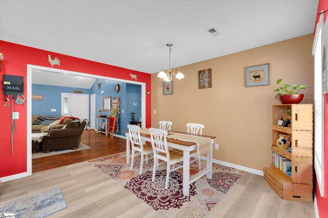 322 Cane Pole Walk, Inman, SC 29349