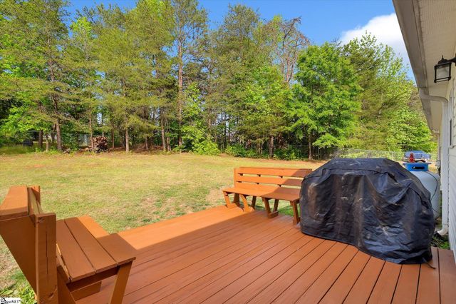 322 Cane Pole Walk, Inman, SC 29349