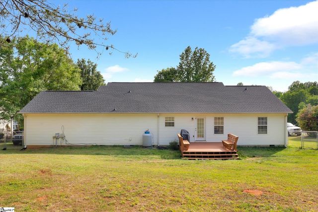 322 Cane Pole Walk, Inman, SC 29349