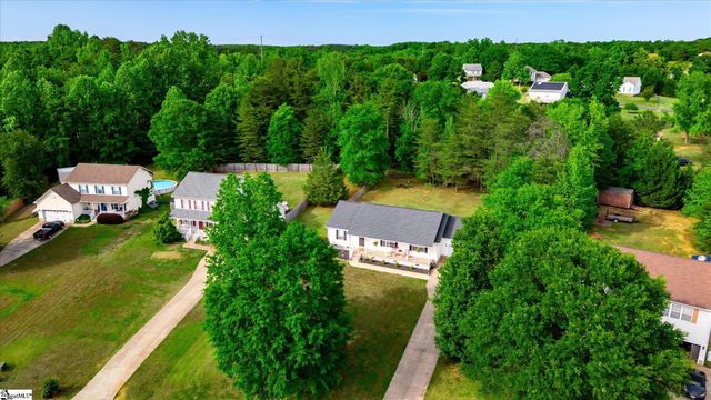 322 Cane Pole Walk, Inman, SC 29349