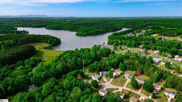322 Cane Pole Walk, Inman, SC 29349
