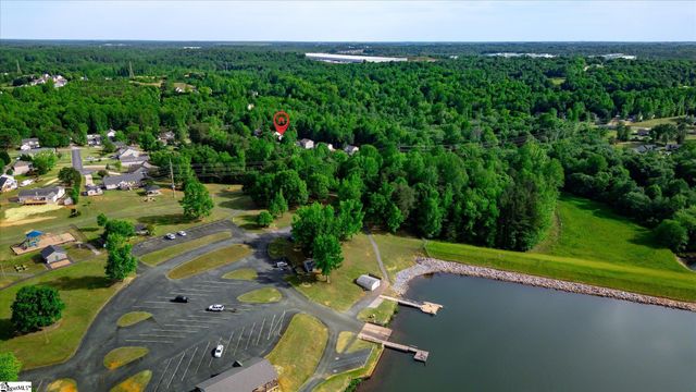 322 Cane Pole Walk, Inman, SC 29349