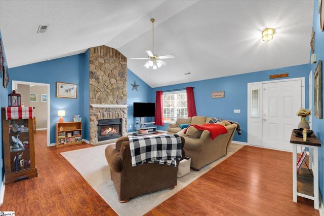 322 Cane Pole Walk, Inman, SC 29349