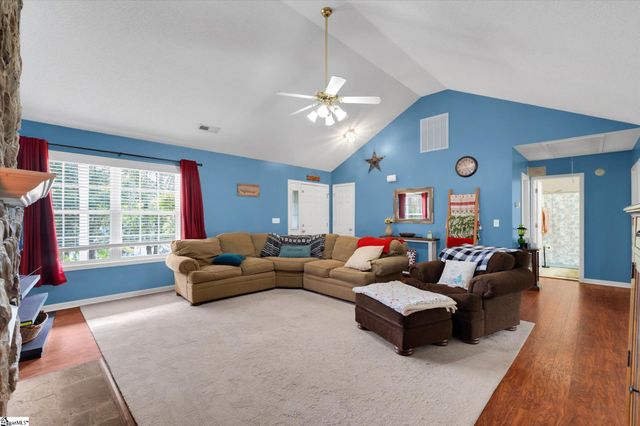 322 Cane Pole Walk, Inman, SC 29349