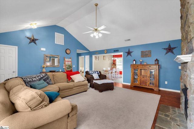322 Cane Pole Walk, Inman, SC 29349