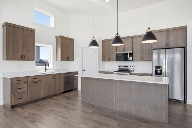 4717 Hampton Loop S, Moorhead, MN 56560