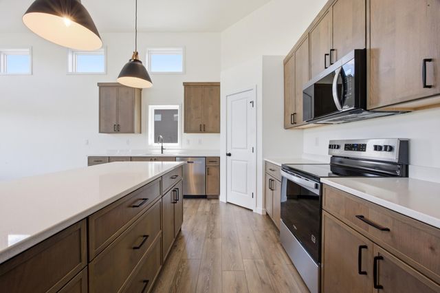 4717 Hampton Loop S, Moorhead, MN 56560