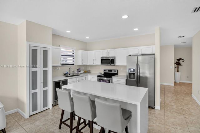 3616 SE 2nd Dr, Homestead, FL 33033