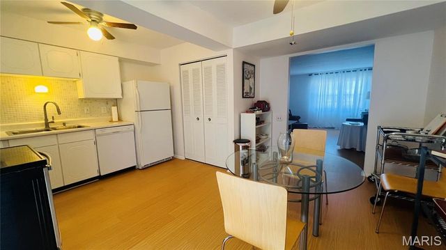 3122 Carnaby Lane A, Bridgeton, MO 63044