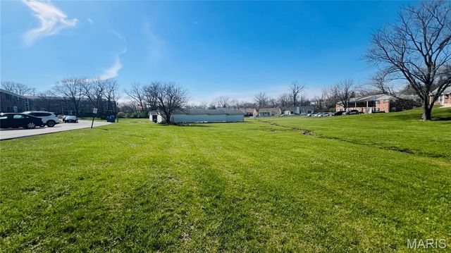 3122 Carnaby Lane A, Bridgeton, MO 63044