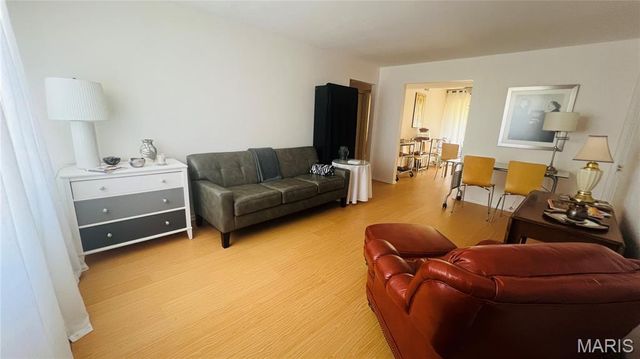 3122 Carnaby Lane A, Bridgeton, MO 63044