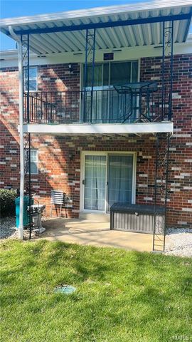 3122 Carnaby Lane A, Bridgeton, MO 63044