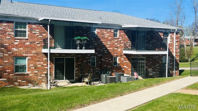 3122 Carnaby Lane A, Bridgeton, MO 63044