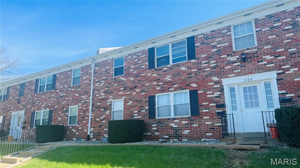 3122 Carnaby Lane A, Bridgeton, MO 63044
