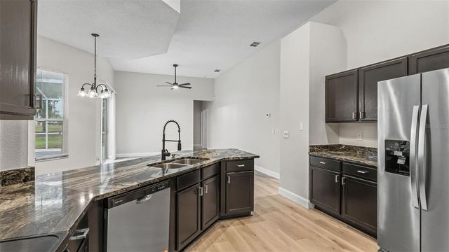 1612 FOREST HILLS LANE, Haines City, FL 33844