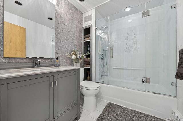 37 Shelter Lane, Roslyn Heights, NY 11577