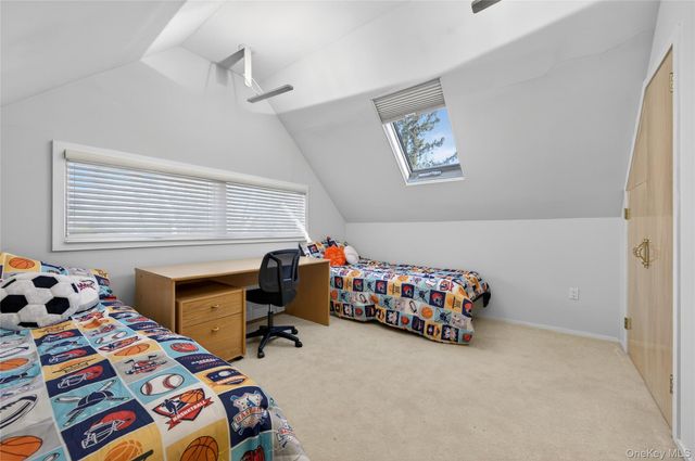 37 Shelter Lane, Roslyn Heights, NY 11577