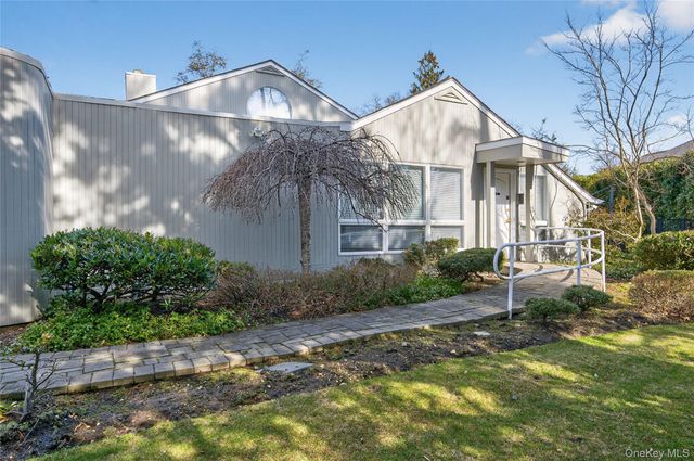 37 Shelter Lane, Roslyn Heights, NY 11577