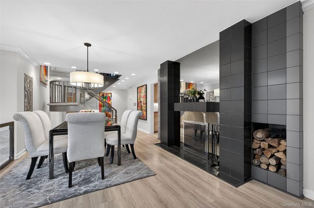 37 Shelter Lane, Roslyn Heights, NY 11577