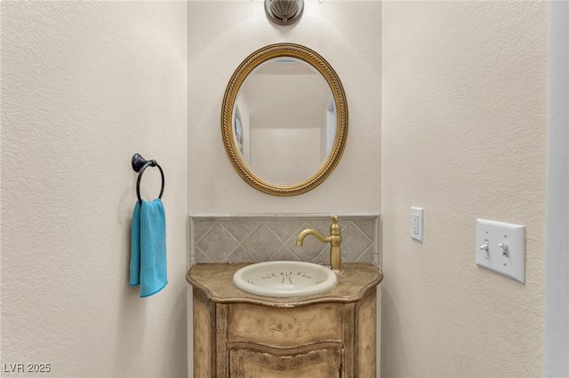 4252 Olympic Point Drive, Las Vegas, NV 89129