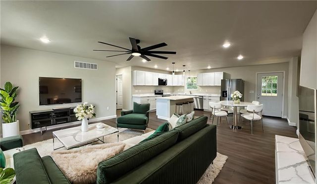 544 W 18th Street, Ottawa, KS 66067