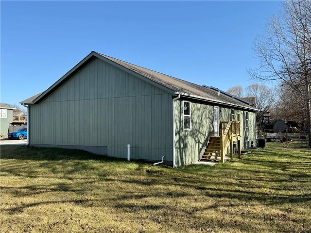 544 W 18th Street, Ottawa, KS 66067